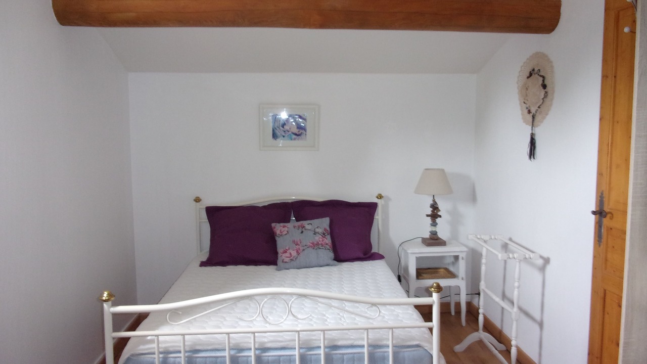Photo of Bedroom in Bernis