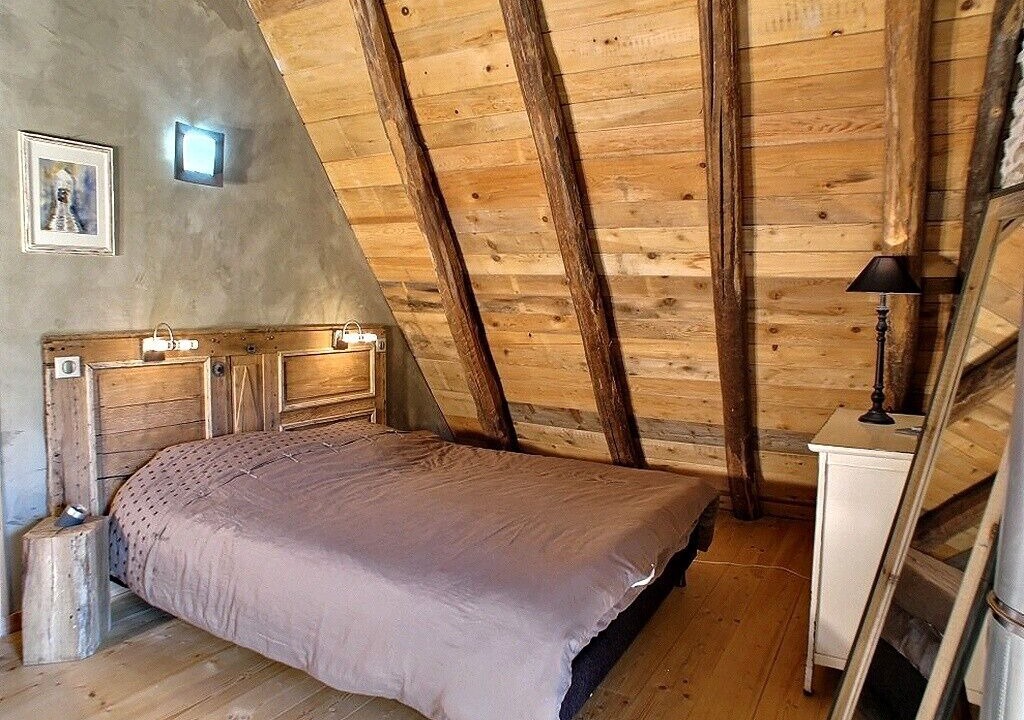 Photo of Bedroom in Campan