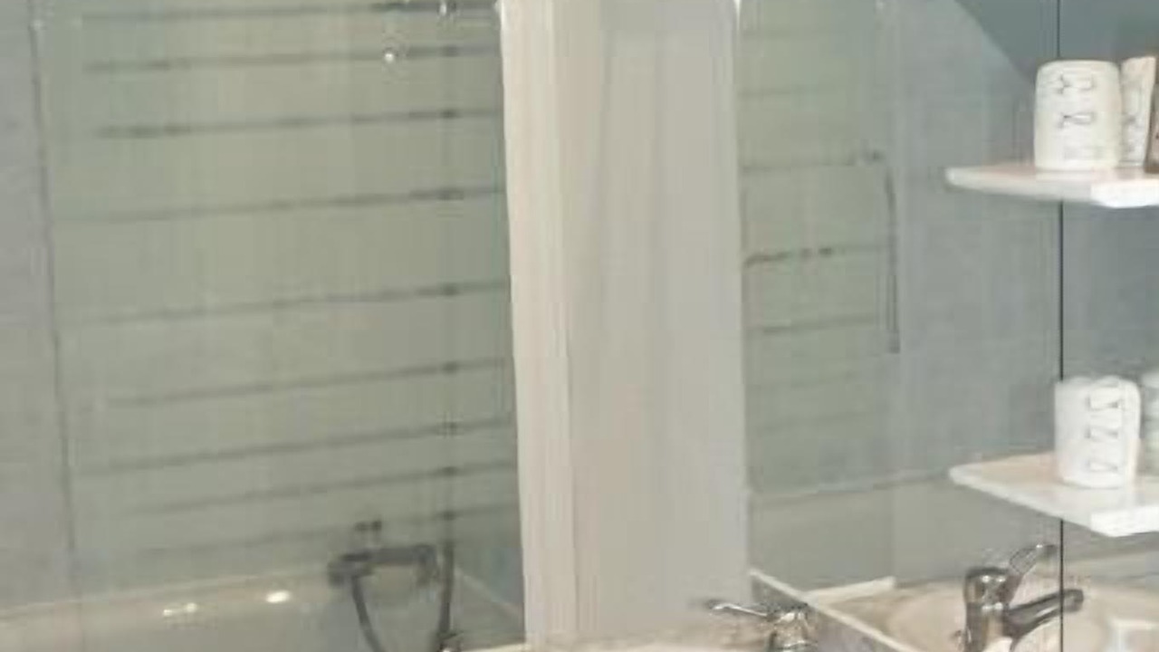 Photo of Bathroom in Le Thuit-Signol