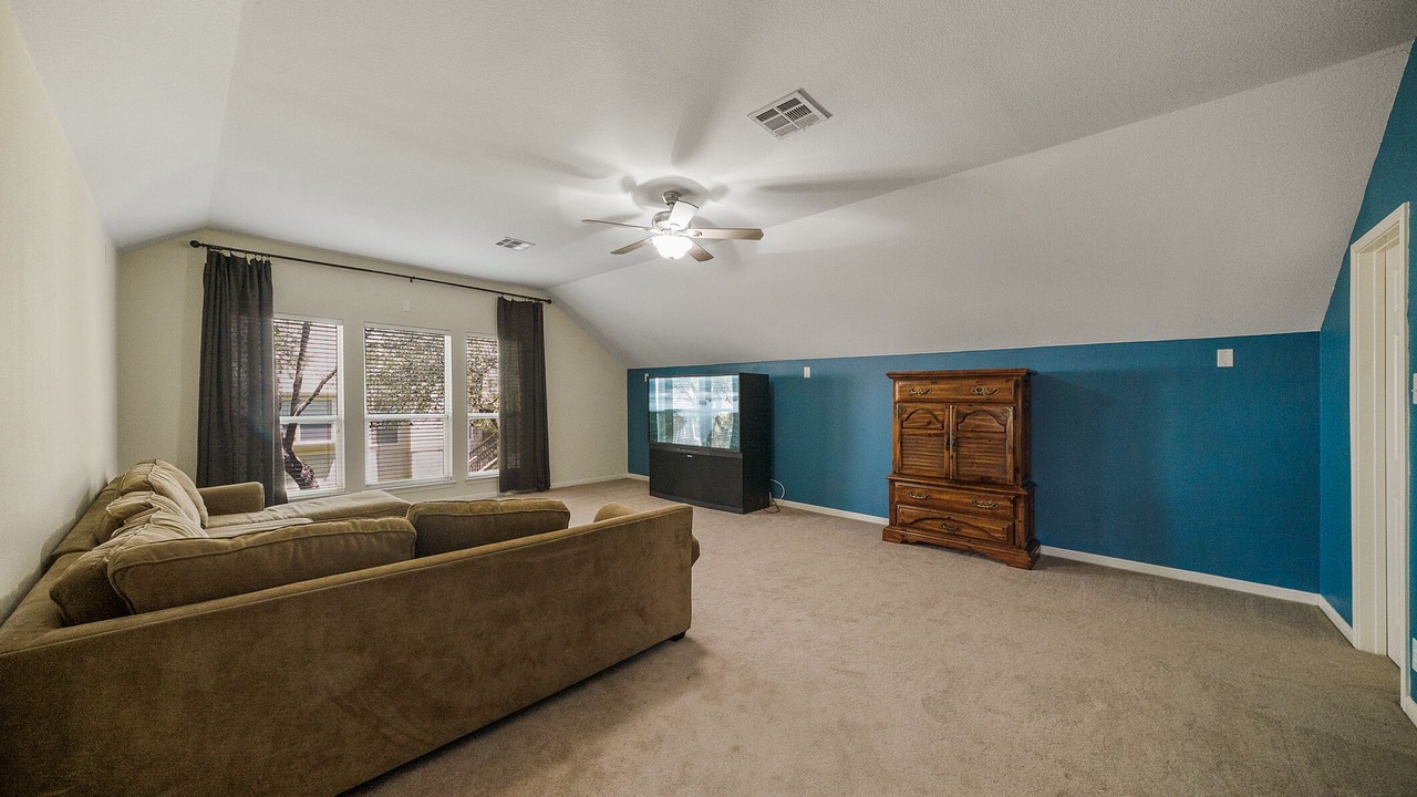 Photo of Livingroom in Crownridge of Texas