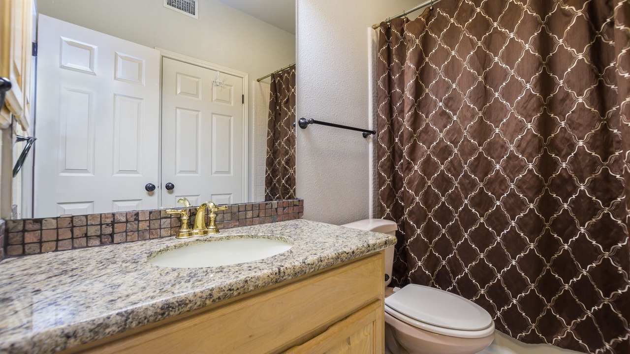 Photo of Bathroom in Crownridge of Texas