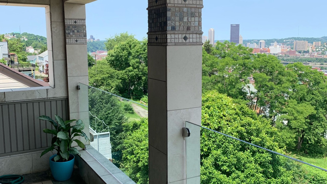 Photo of Patio Balcony in South Side Slopes