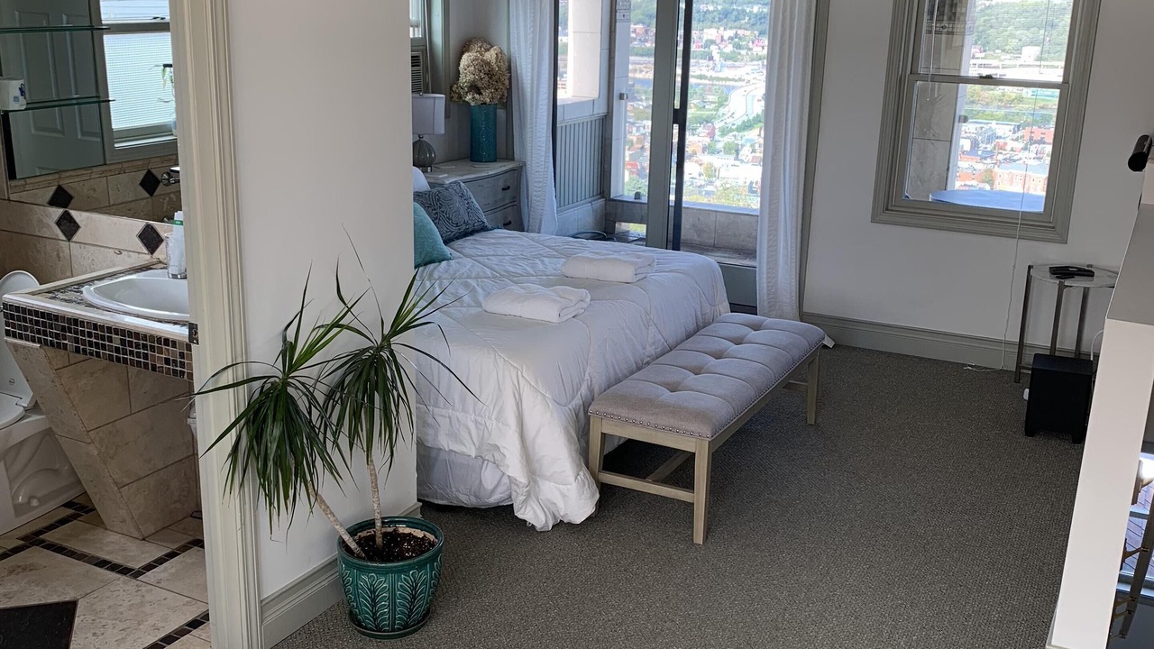 Photo of Patio Balcony in South Side Slopes