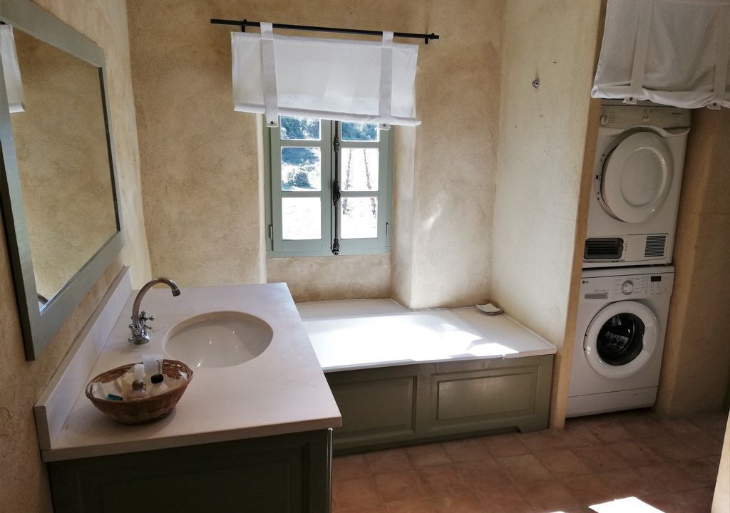Photo of Bathroom in Venejan