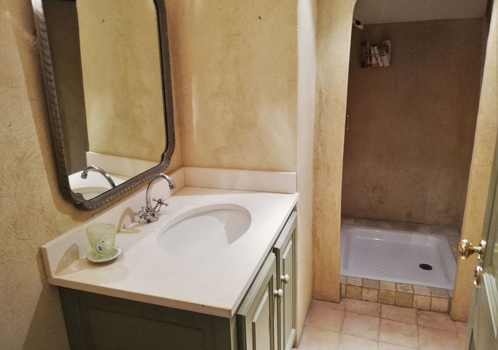 Photo of Bathroom in Venejan