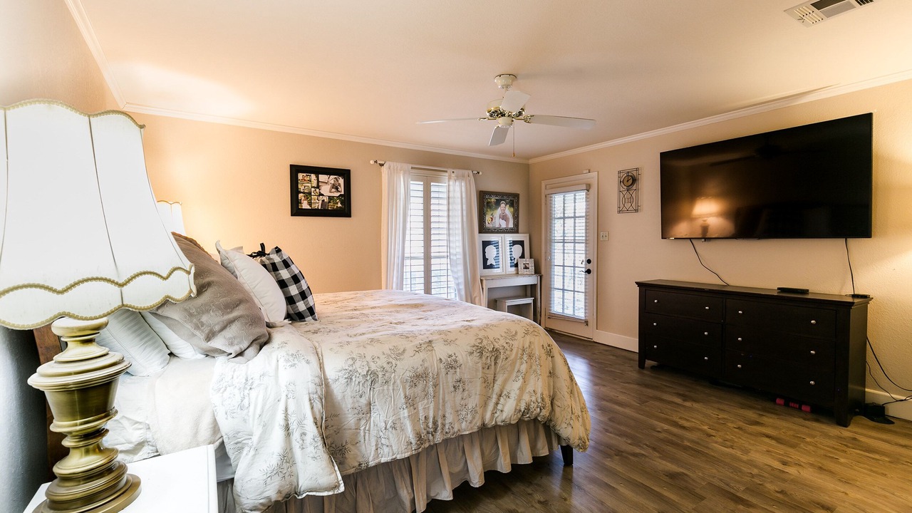 Photo of Bedroom in Valley Mills