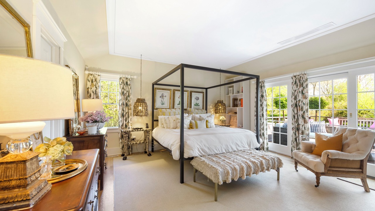 Photo of Bedroom in Village of Southampton