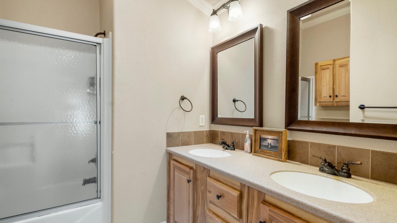 Photo of Bathroom in Sperry
