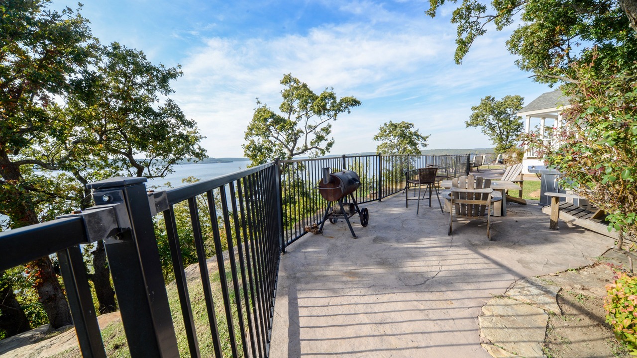 Photo of Patio Balcony in Sperry