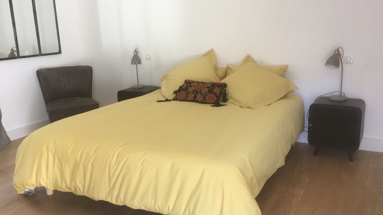 Photo of Bedroom in Essia