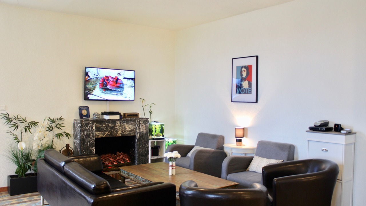 Photo of Others in Olivese