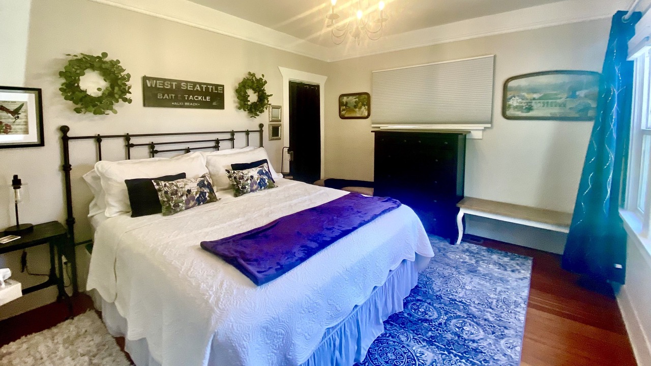 Photo of Others in North Admiral