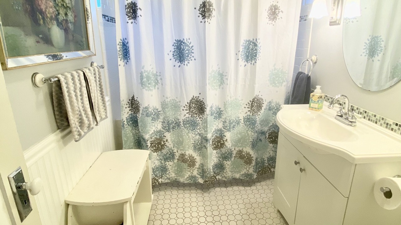 Photo of Others in North Admiral