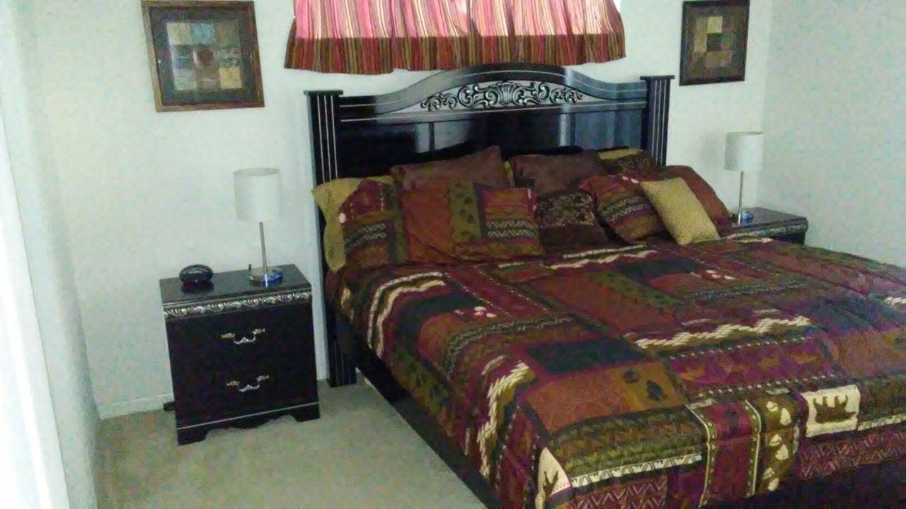 Photo of Bedroom in Crystal Cove