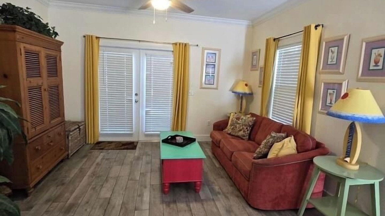 Photo of Livingroom in Key West