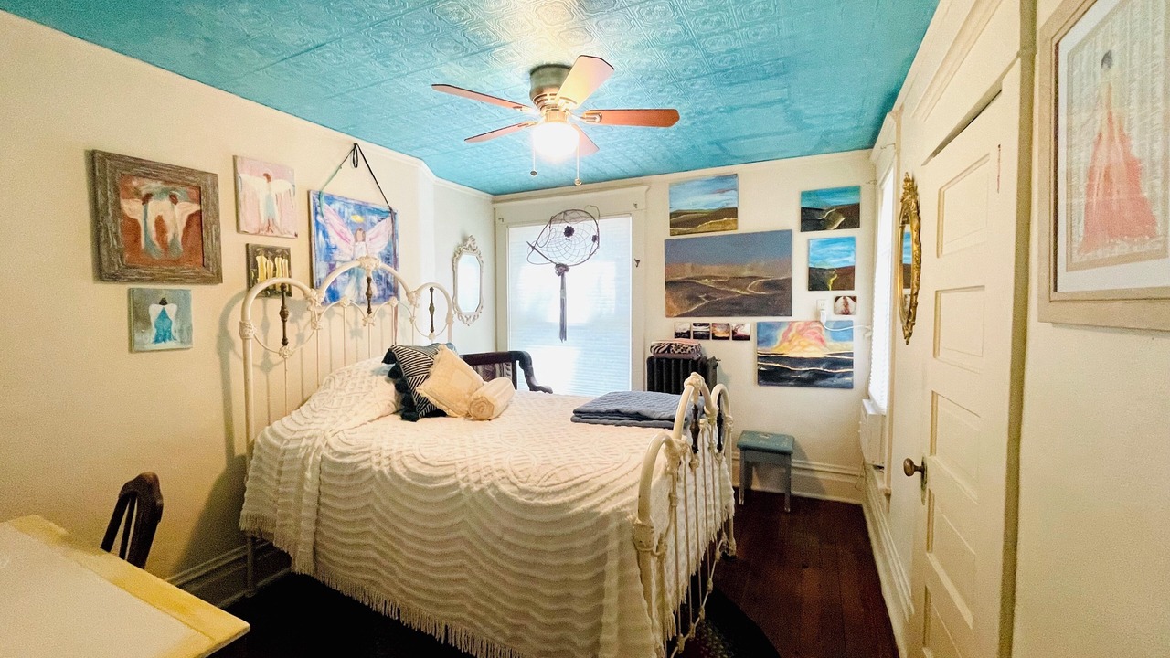 Photo of Bedroom in Baldwin City