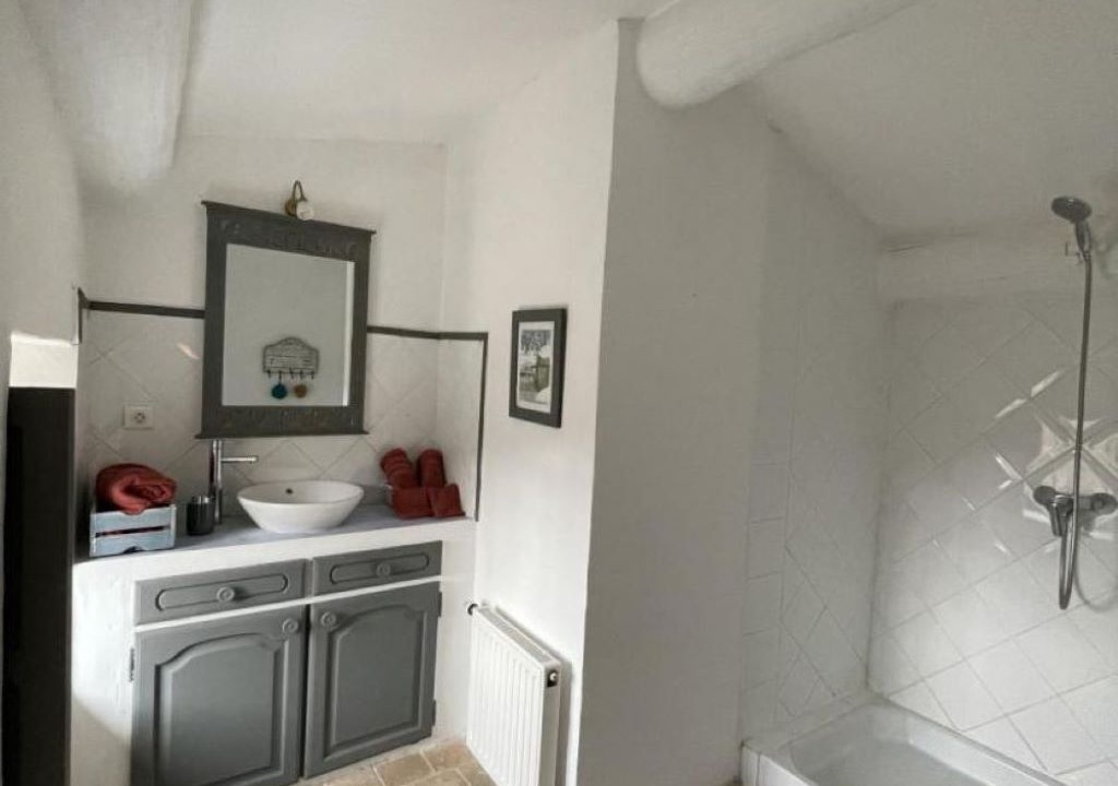 Photo of Bathroom in Lardiers