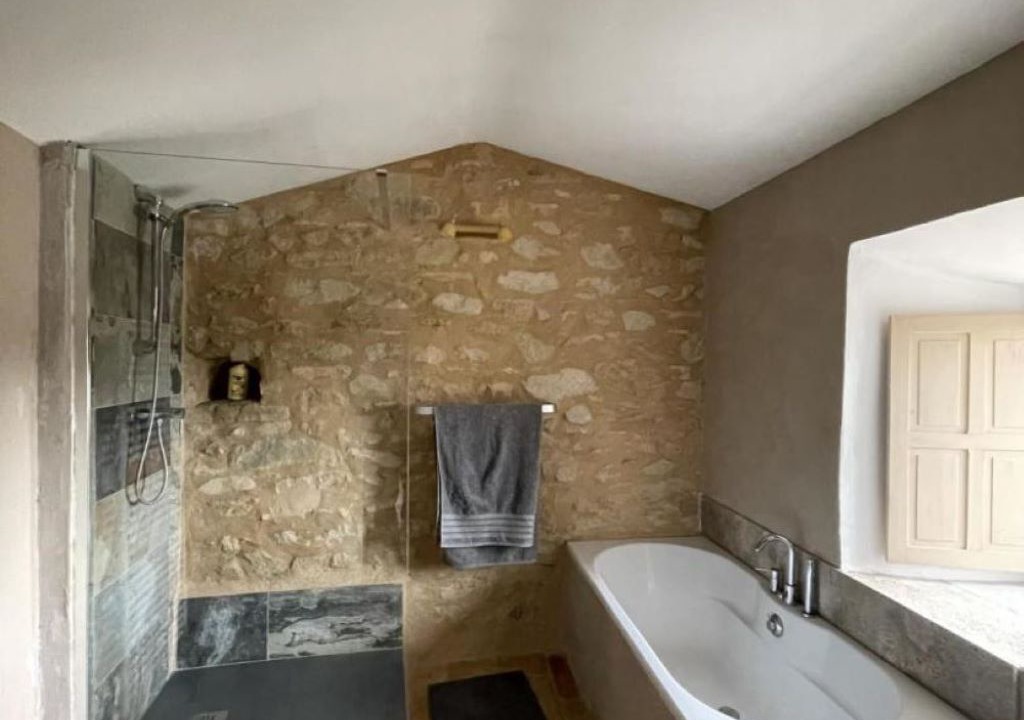 Photo of Bathroom in Lardiers