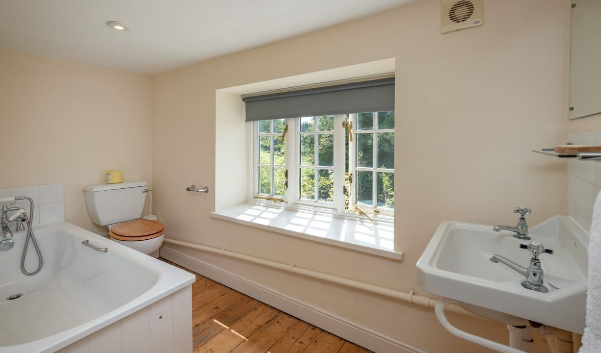 Photo of Bathroom in Sandown