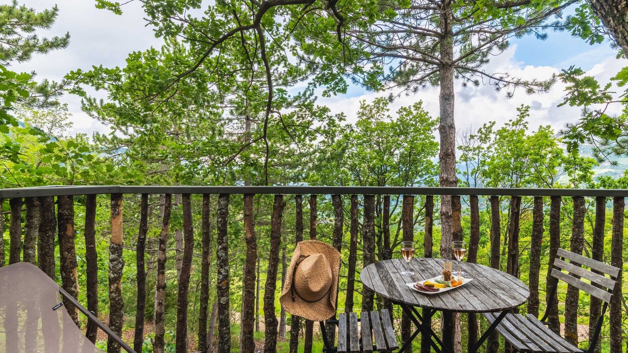 Photo of Outdoor in Montreal-les-Sources