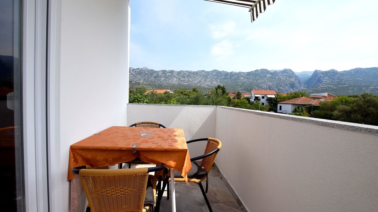 Photo of Outdoor in Seline