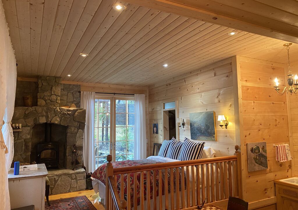 Photo of Bedroom in Grapeview