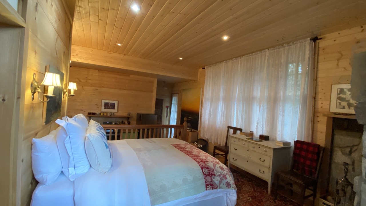 Photo of Bedroom in Grapeview