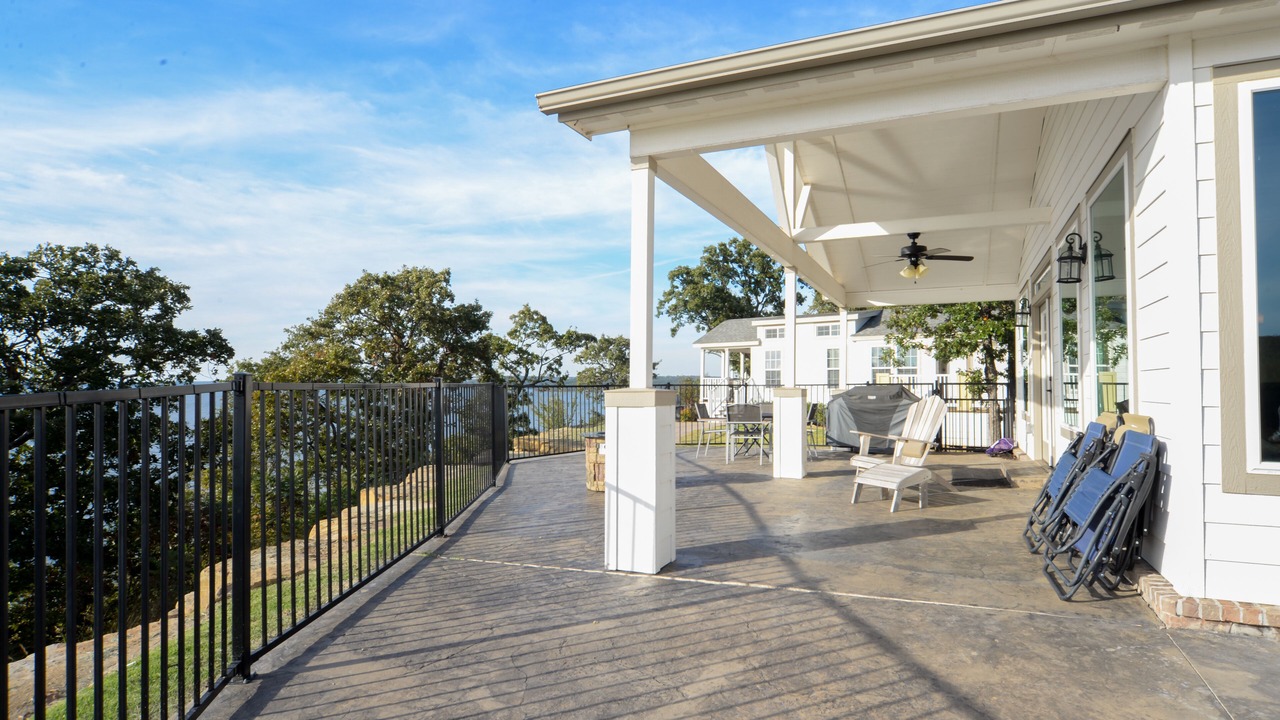 Photo of Patio Balcony in Sperry