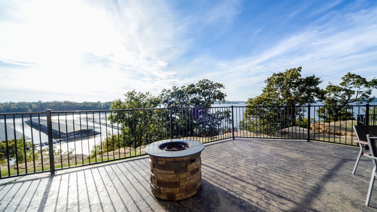Photo of Patio Balcony in Sperry