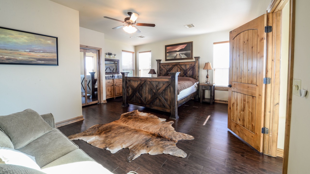 Photo of Livingroom in Sperry