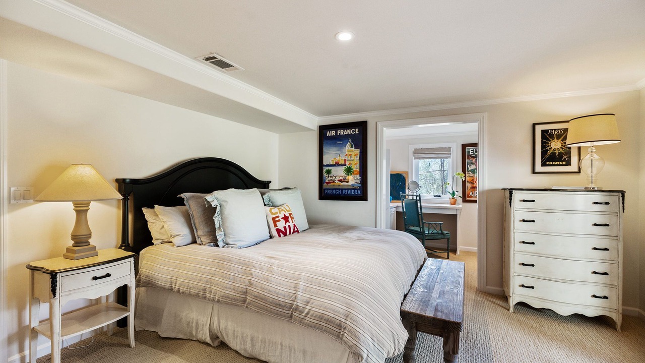 Photo of Bedroom in Deer Park