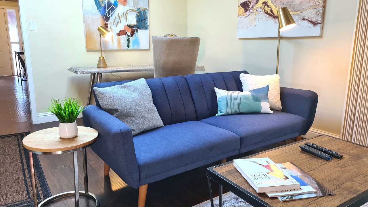 Photo of Livingroom in Hayward