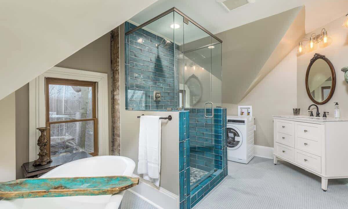Photo of Bathroom in Westside North