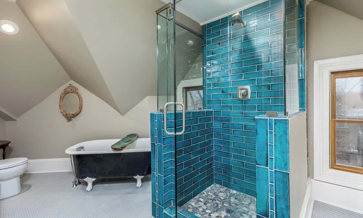 Photo of Bathroom in Westside North