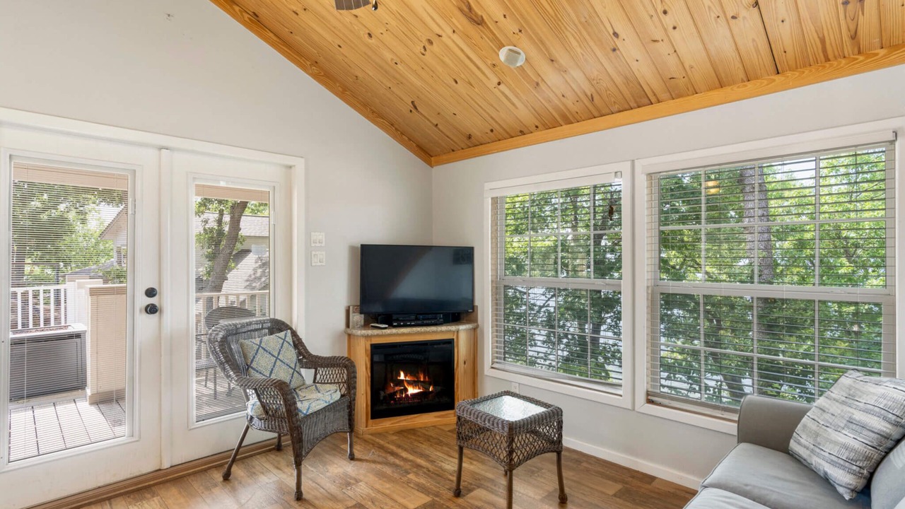 Photo of Livingroom in Sperry