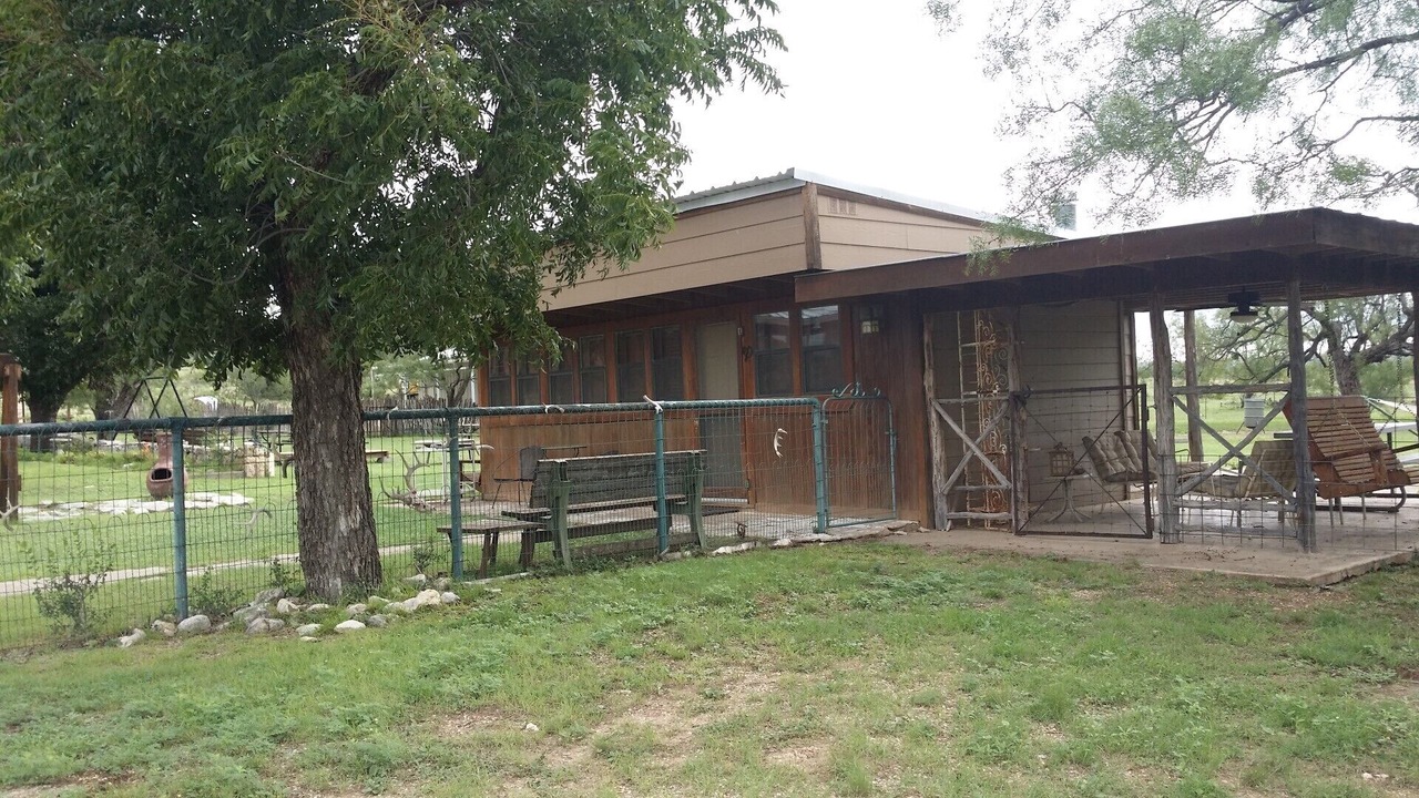 Photo of Outdoor in Water Valley