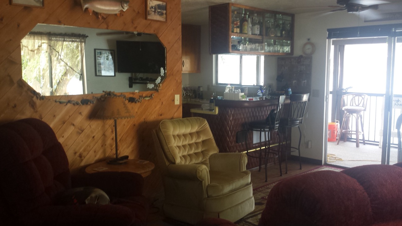 Photo of Livingroom in Loon Lake