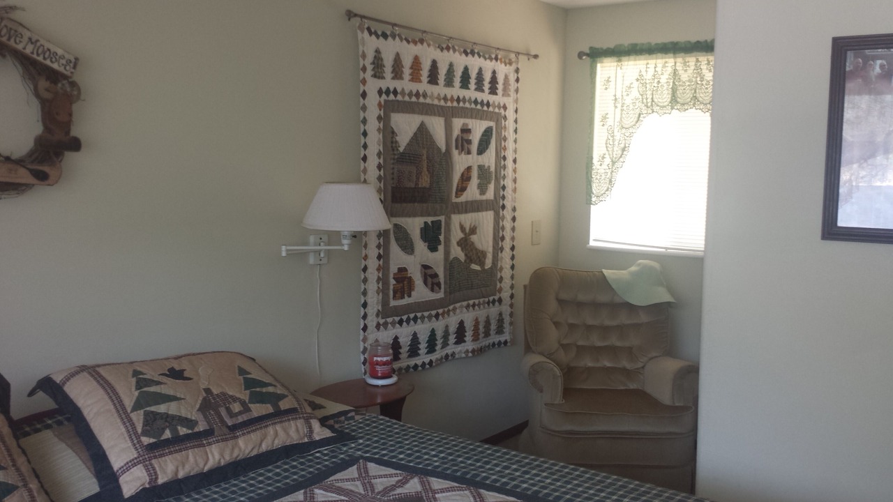 Photo of Bedroom in Loon Lake