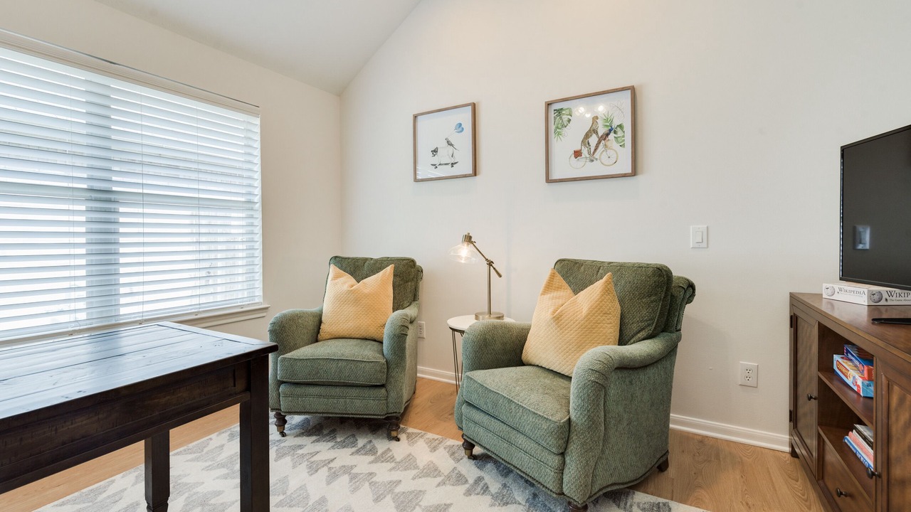 Photo of Livingroom in Spring