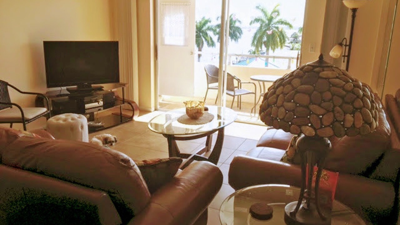 Photo of Livingroom in Caloosahatchee