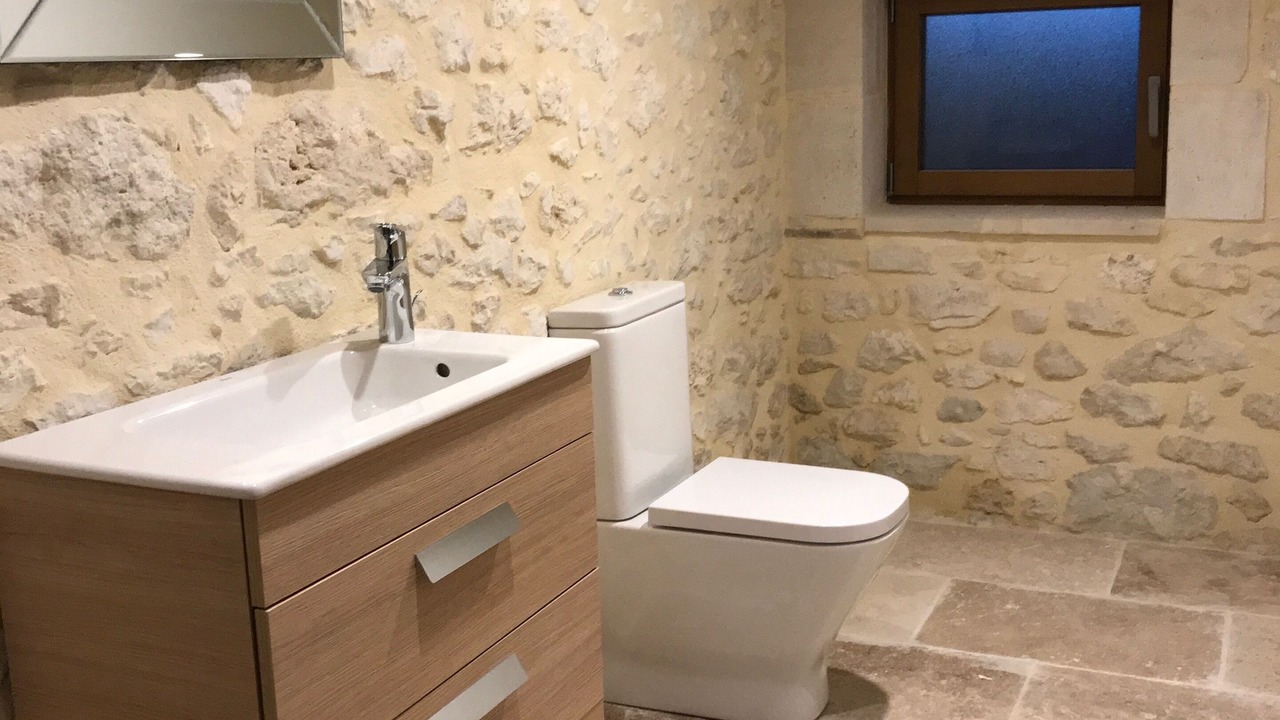 Photo of Bathroom in Saint-Capraise-d'Eymet