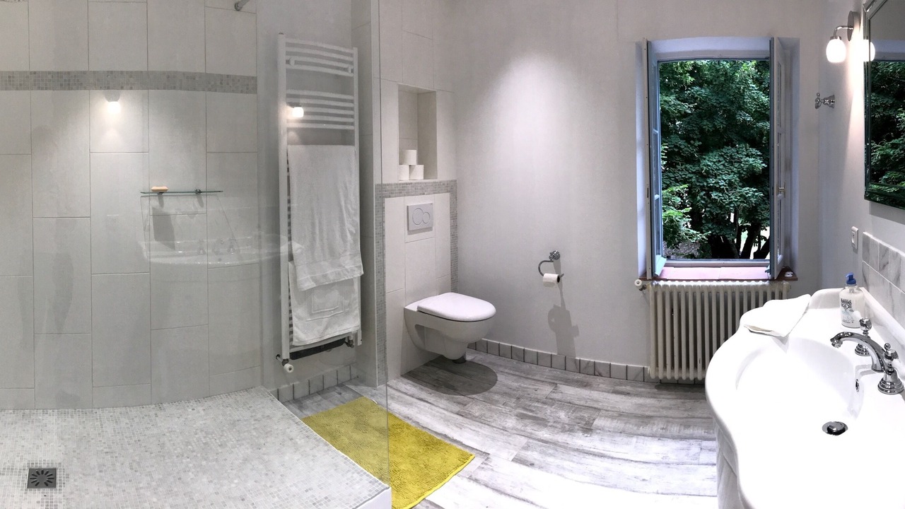 Photo of Bathroom in Saint-Capraise-d'Eymet
