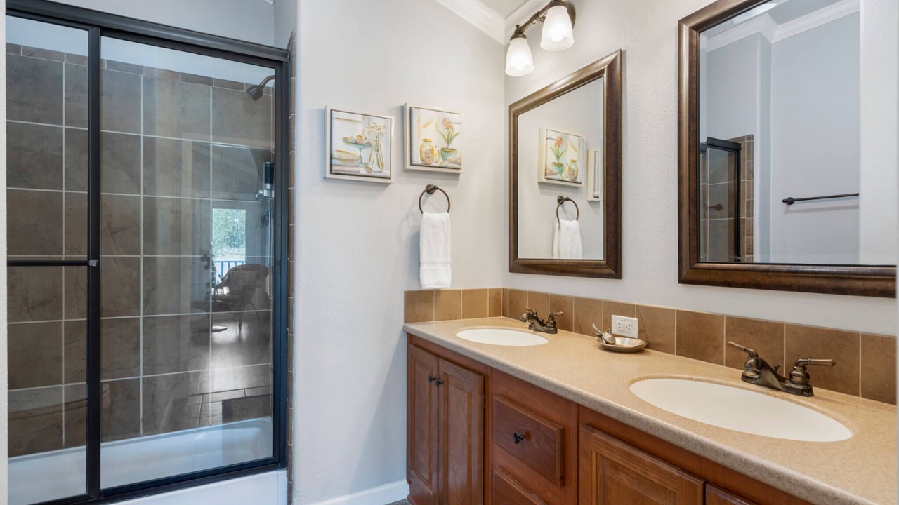 Photo of Bathroom in Sperry