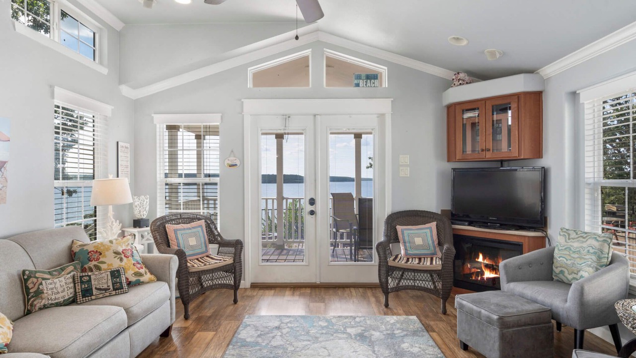 Photo of Livingroom in Sperry