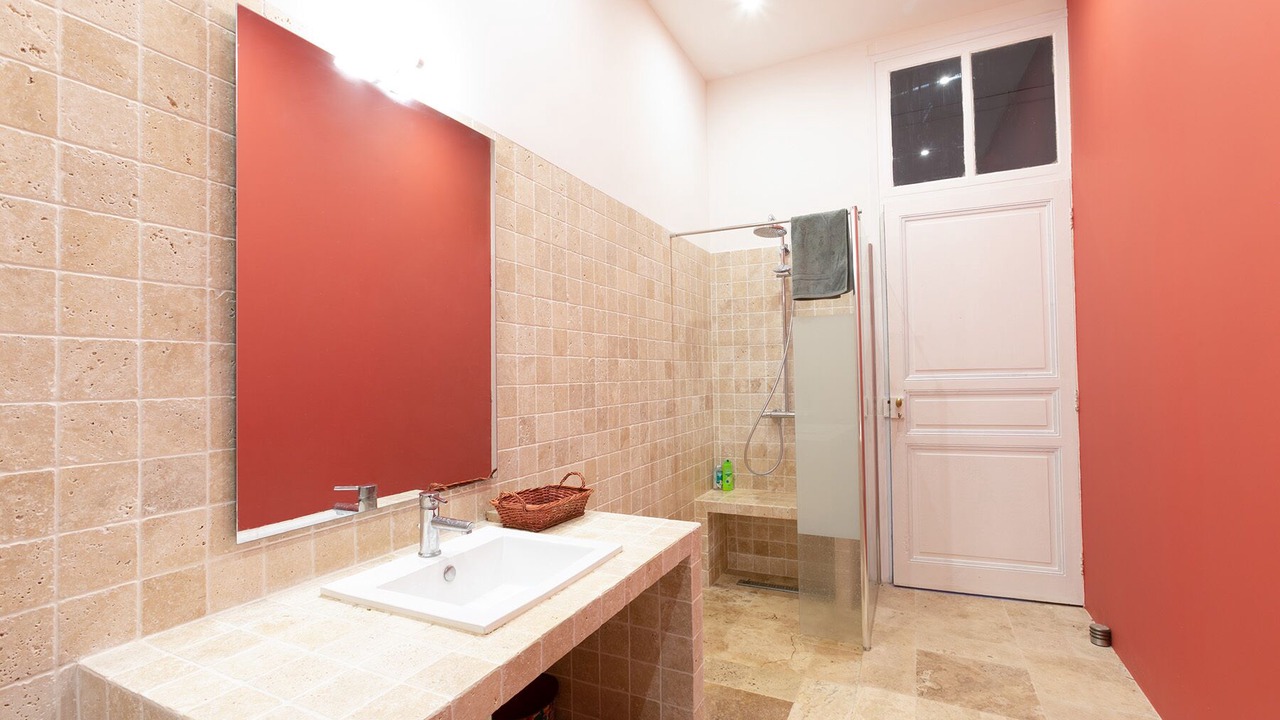 Photo of Bathroom in Thuir