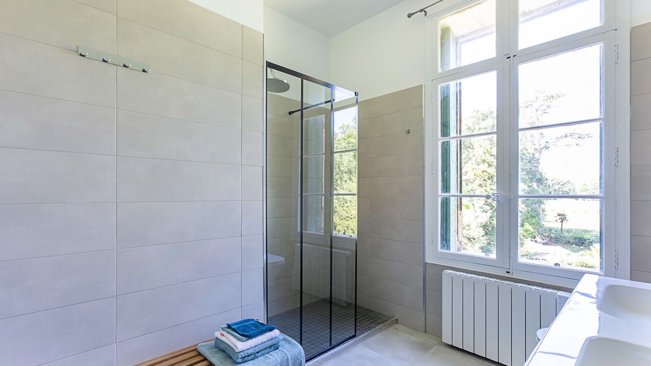 Photo of Bathroom in Thuir