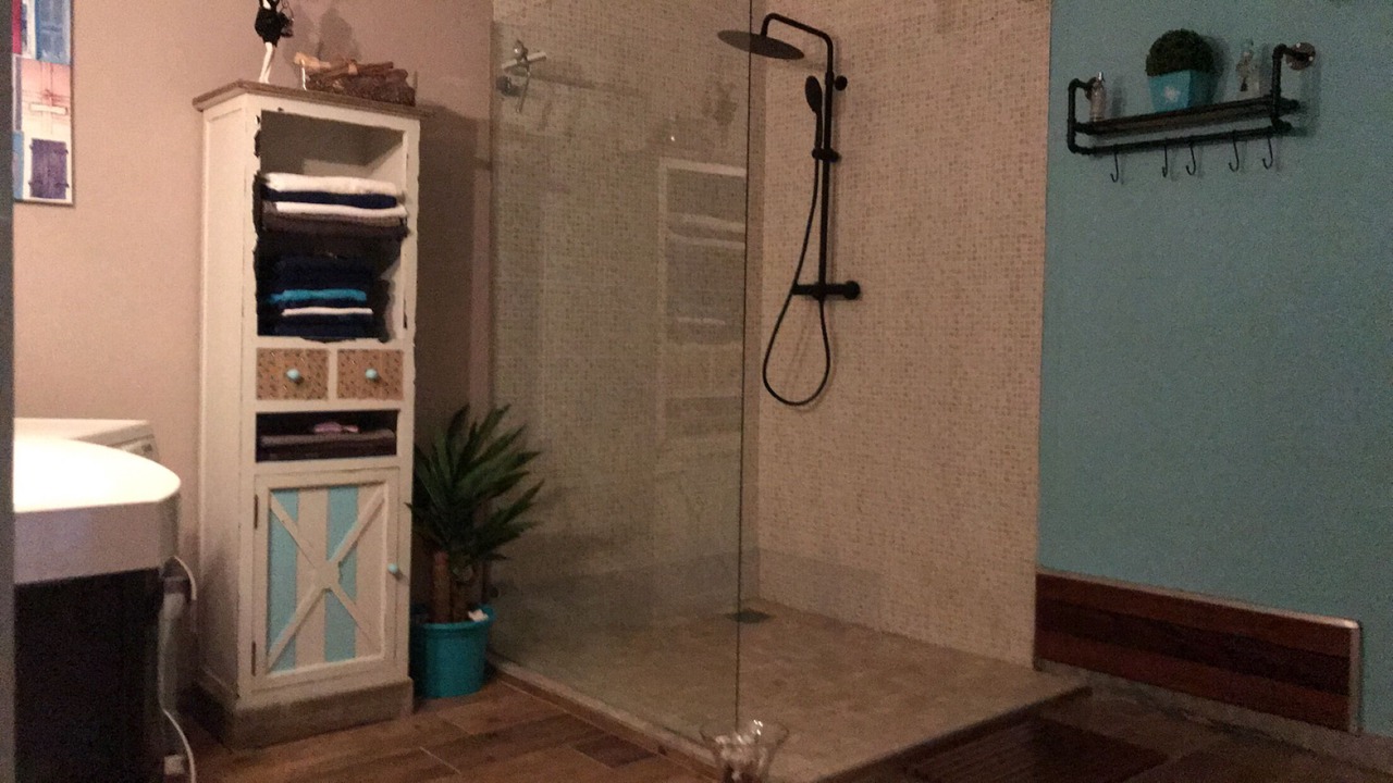 Photo of Bathroom in Villy