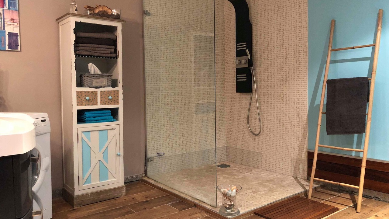 Photo of Bathroom in Villy