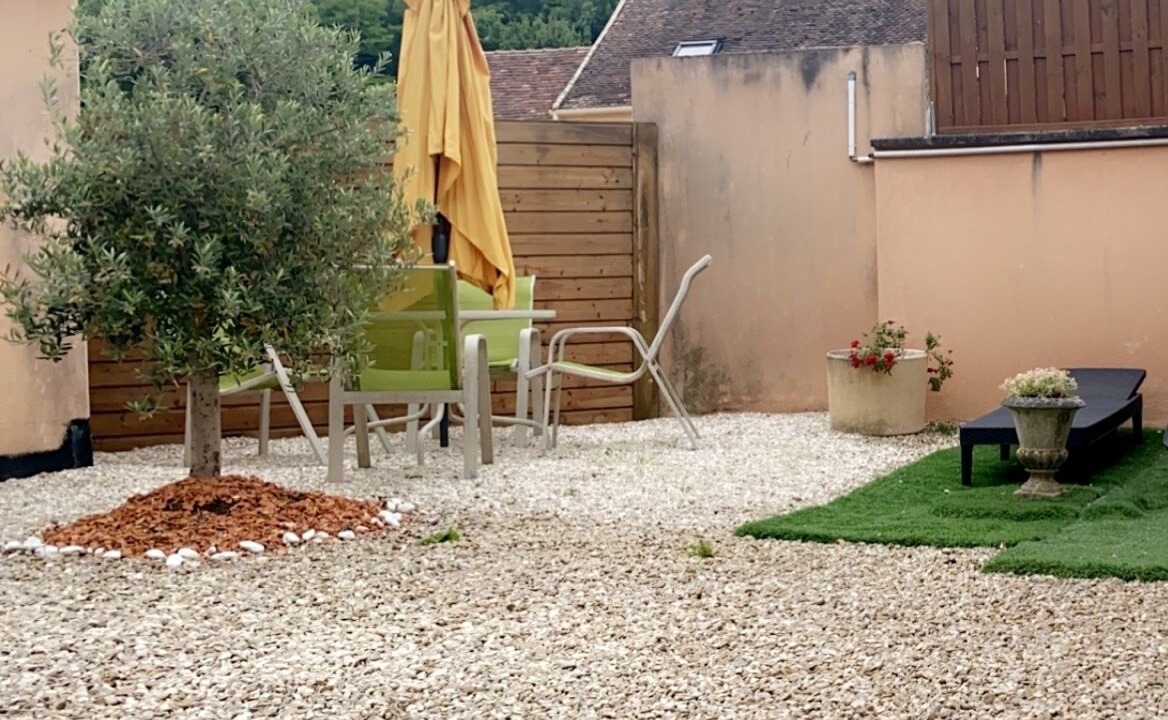 Photo of Outdoor in Villy