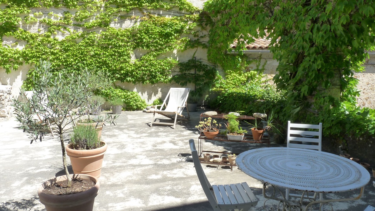 Photo of Outdoor in Banne